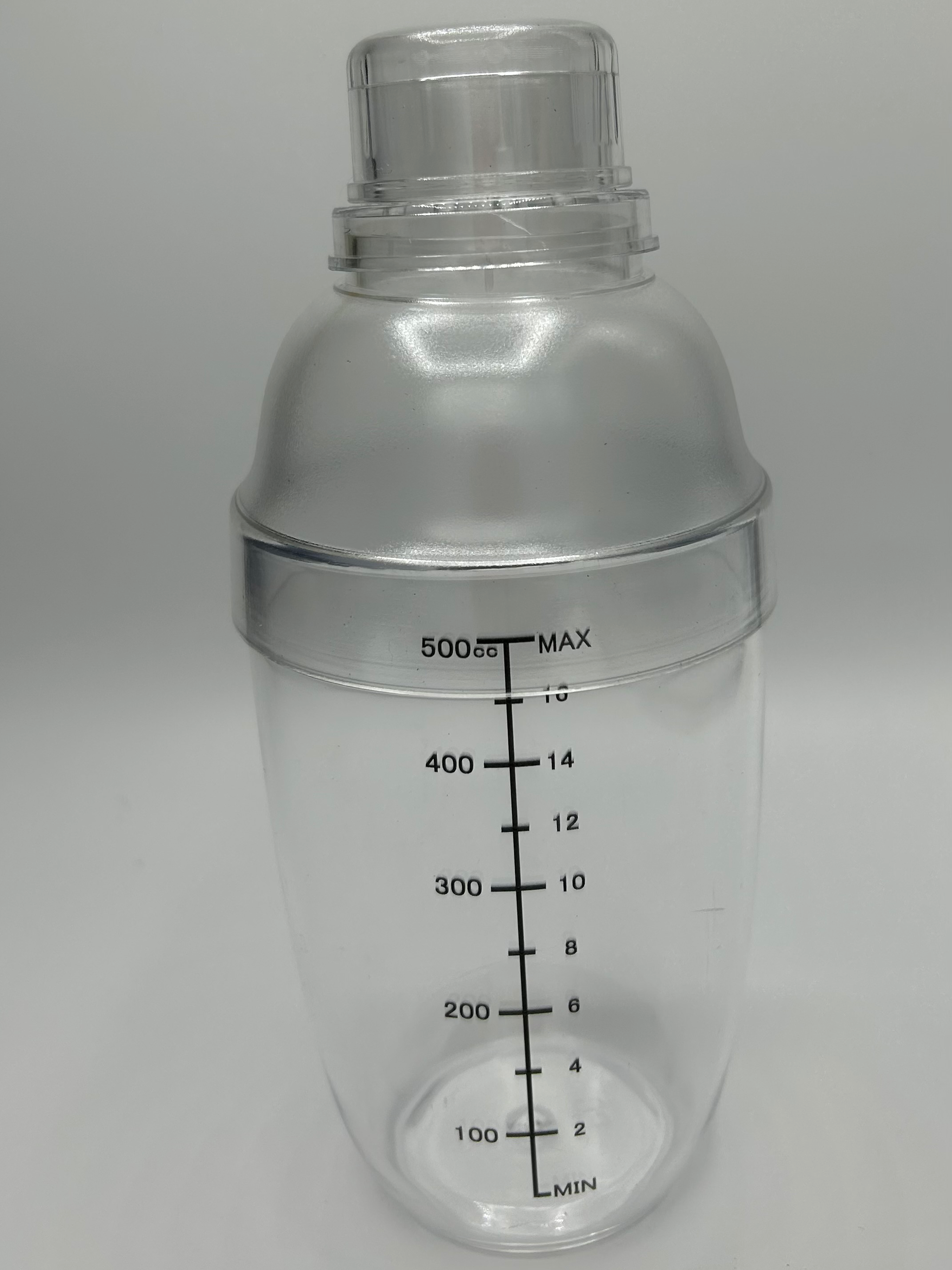 PLASTIC SHAKER 530ML